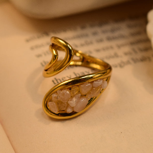 Luxury Unique Design Gold Plated Crystal Stones Ring For Girls/Women