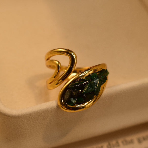 Luxury Unique Design Gold Plated Crystal Stones Ring For Girls/Women