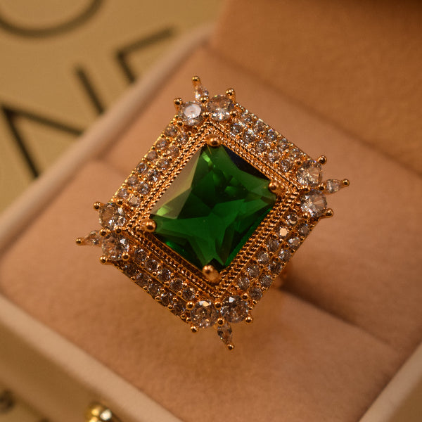 Sparkling Design Gold Plated Crystal Stones Ring For Girls/Women