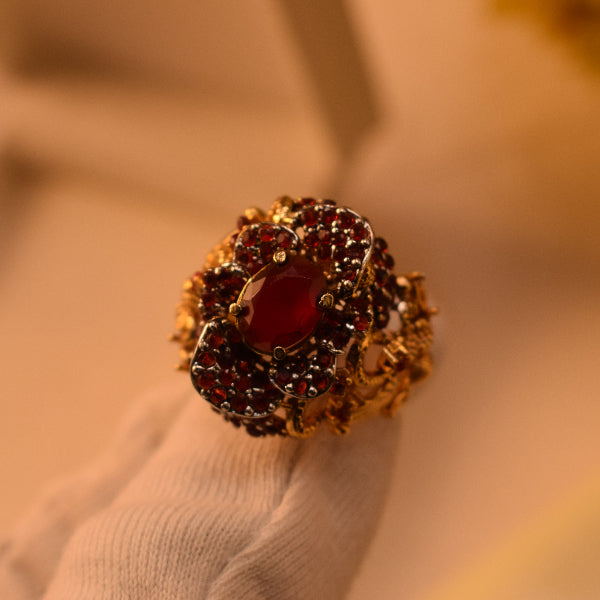 Gorgeous Unique Design Gold Plated Crystal Stones Ring For Girls/Women