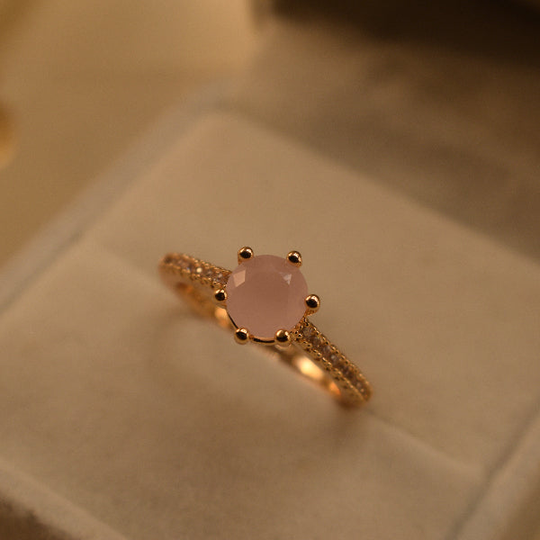 Stylish Unique Design Gold Plated Crystal Stones Ring For Girls/Women