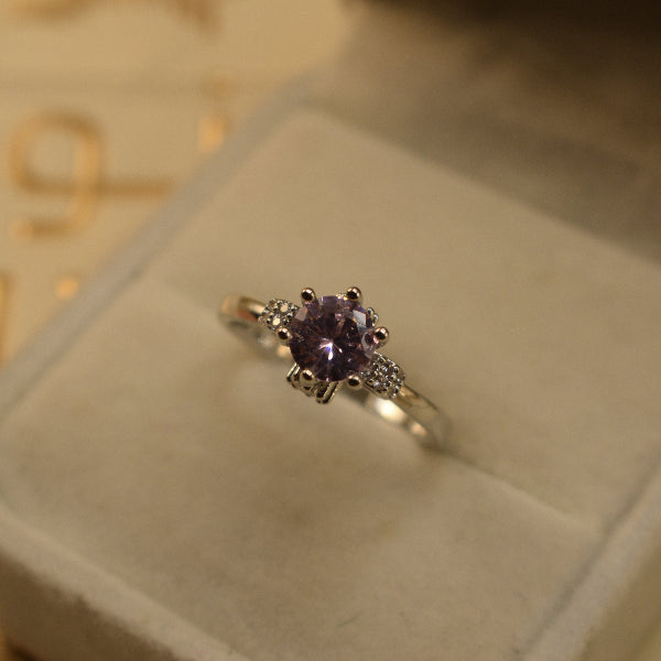 Luxury Unique Design Silver Plated Crystal Stones Ring For Girls/Women