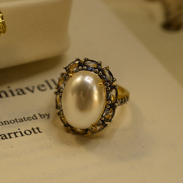 Dazzling Design Gold Plated Crystal Stones Ring For Girls/Women