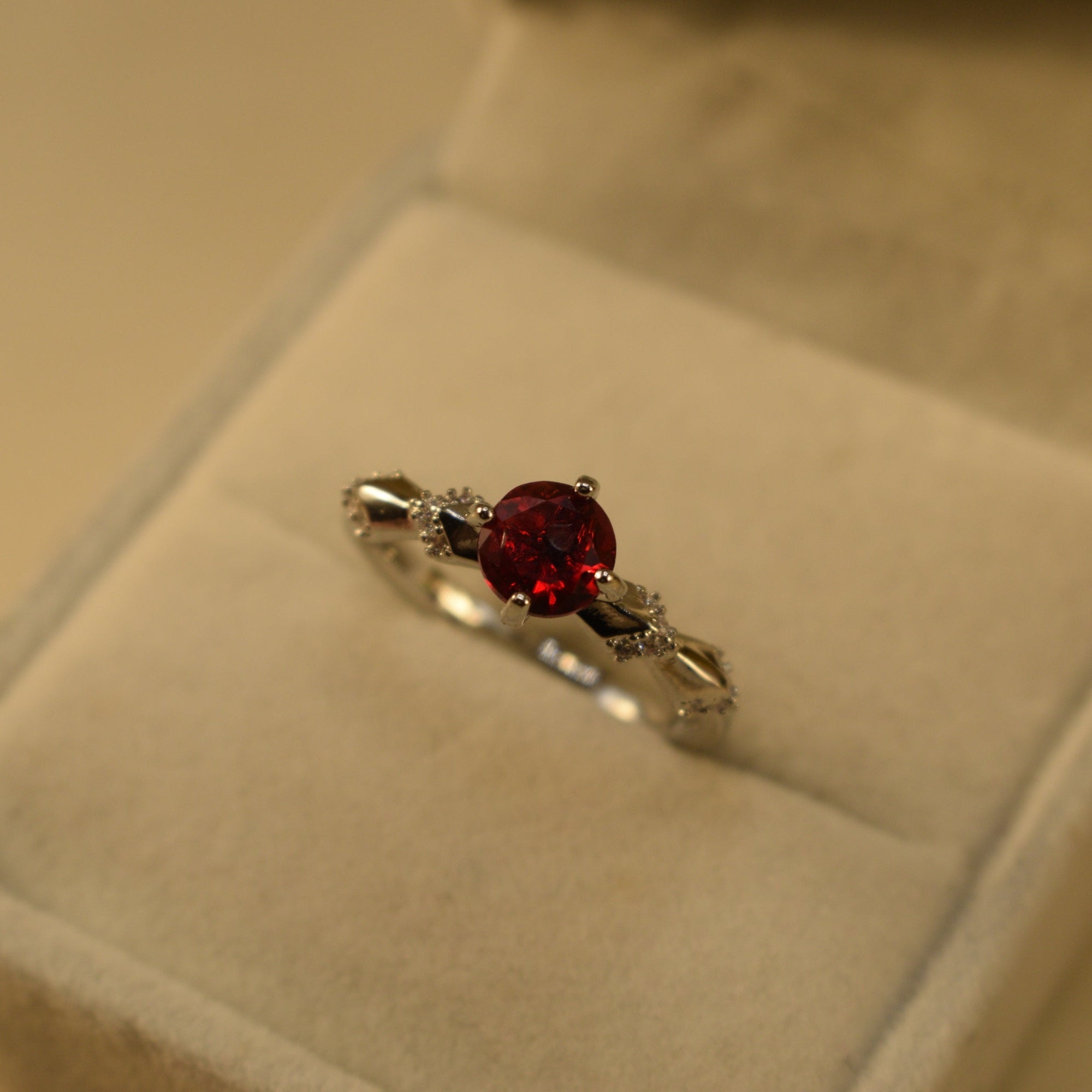Dazzling Design Silver Plated Crystal Stones Ring For Girls/Women
