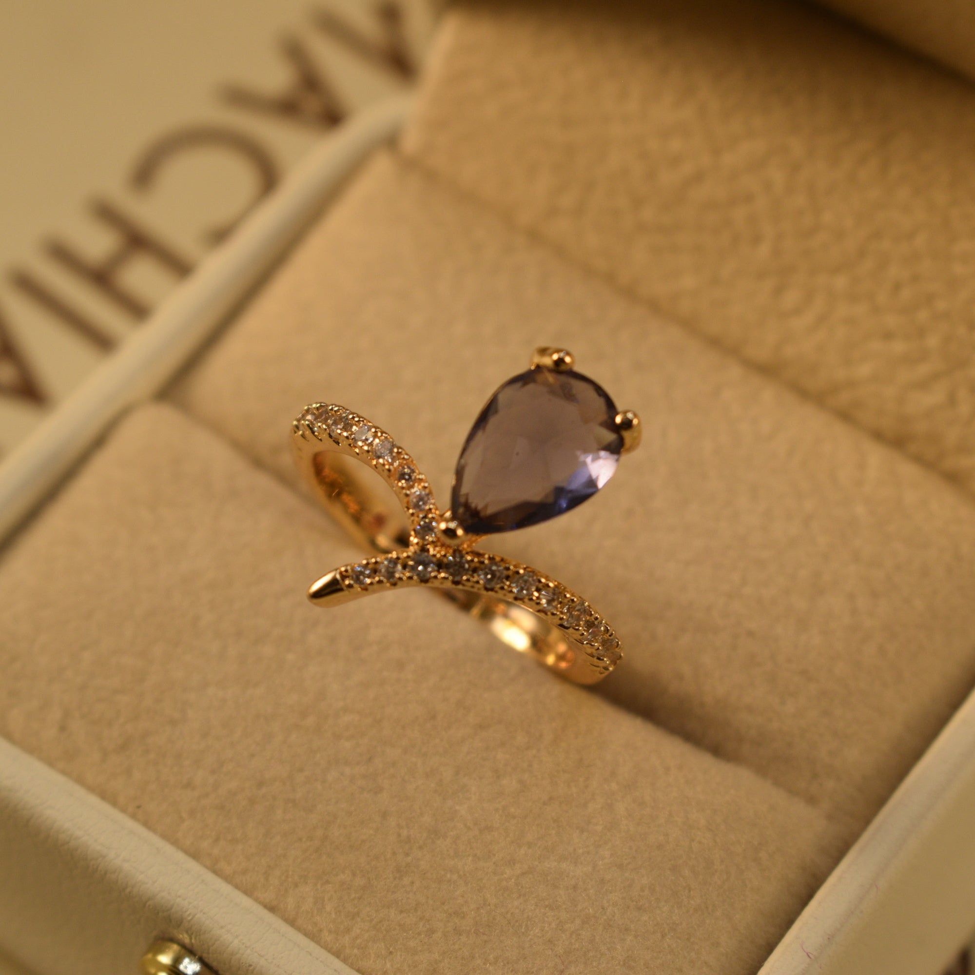 Elegant Design Gold Plated Crystal Stones Ring For Girls/Women