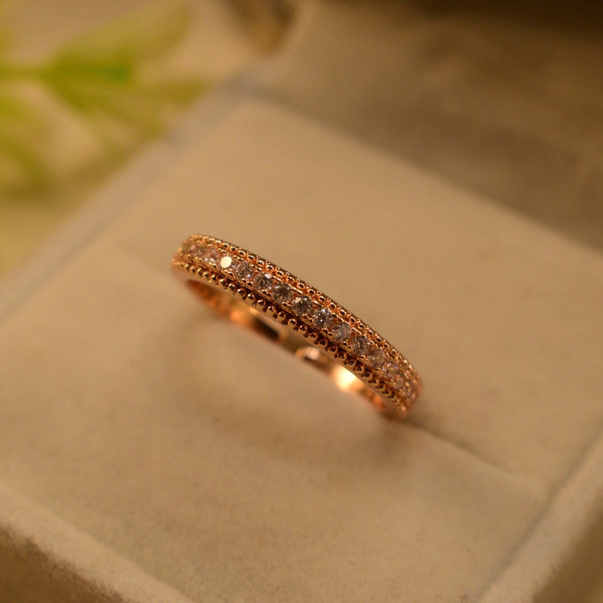 Luxury Design Gold Plated Crystal Stones Ring For Girls/Women