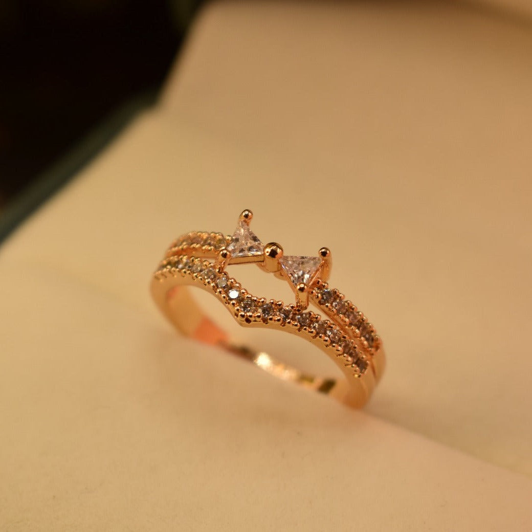 Stylish Design Crystal Stone Gold Plated Ring for Girls/Women