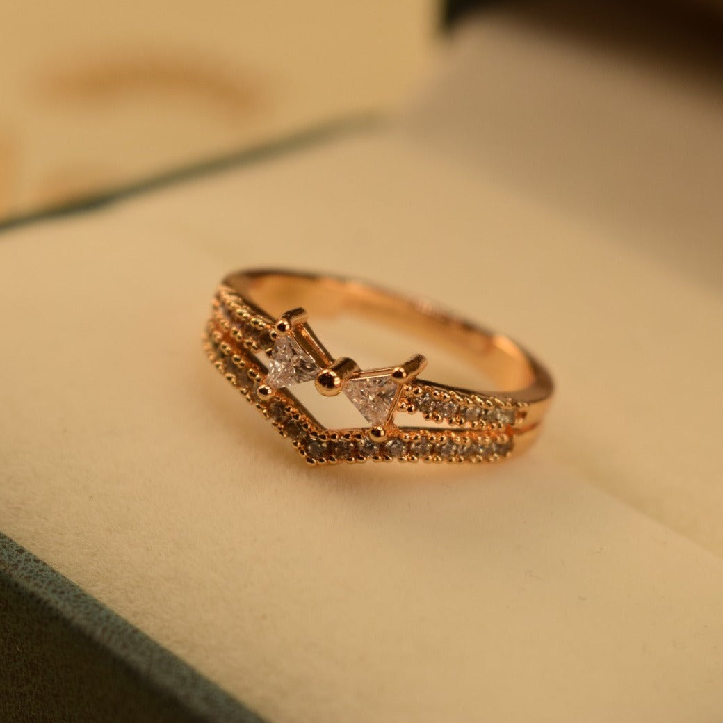 Stylish Design Crystal Stone Gold Plated Ring for Girls/Women