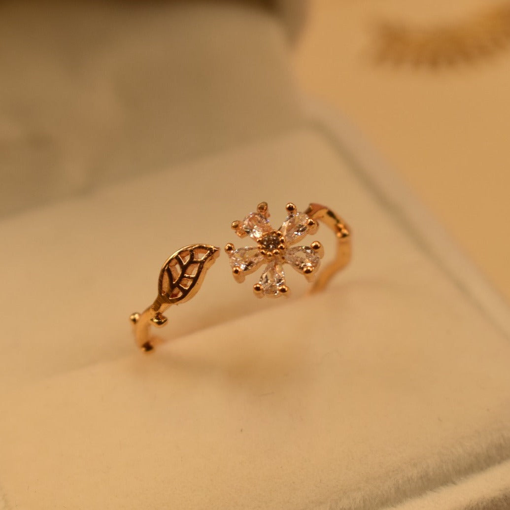 Elegant Design Leave Flower Golden/Silver Adjustable Ring for Girls/Women