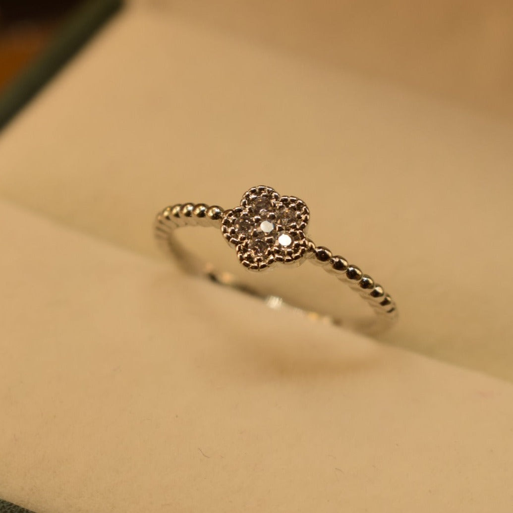 Fancy Flower Design Golden/Silver Adjustable Ring for Girls/Women