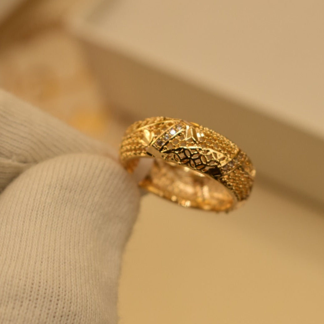 Unique Design Golden Ring for Girls/Women