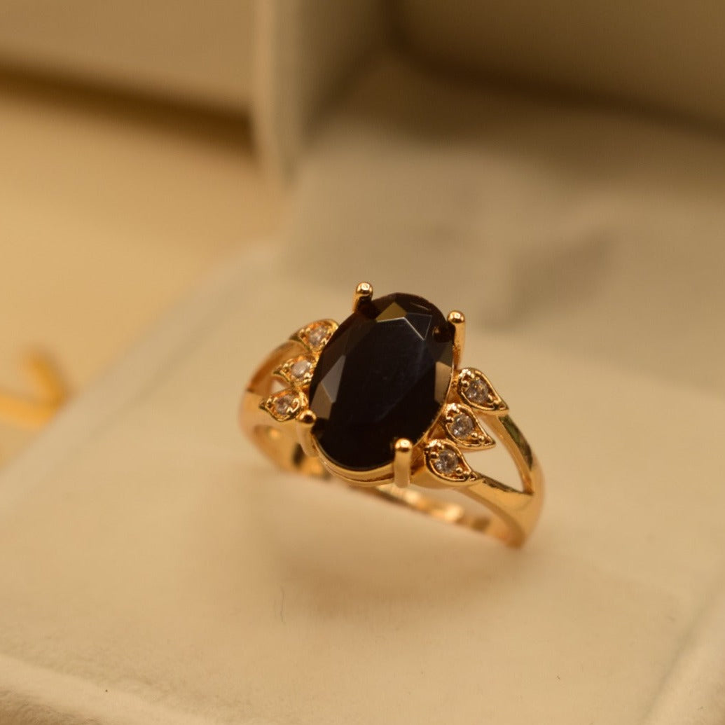 Unique Design Golden Red Stone Ring for Girls/Women