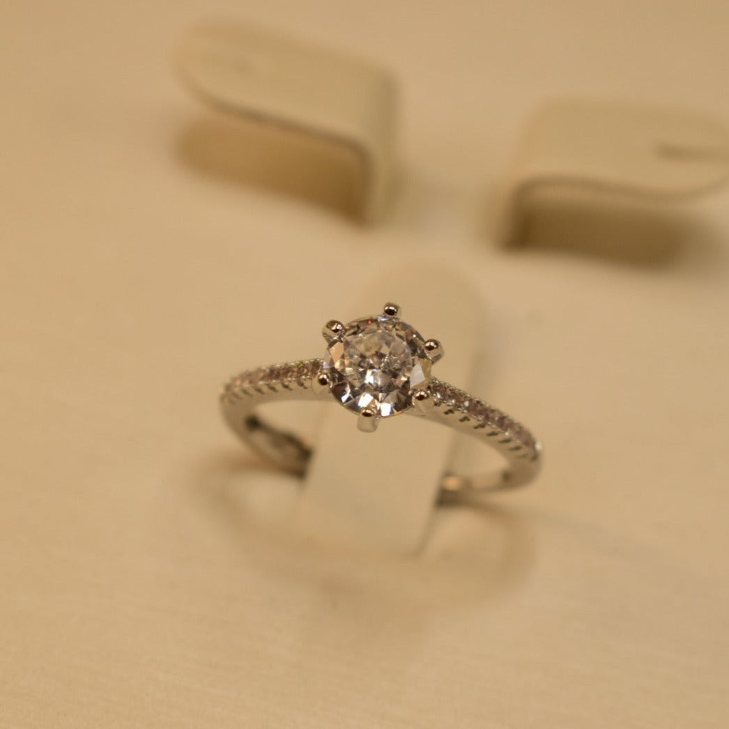 Unique Design Golden/Silver Stone Ring for Girls/Women