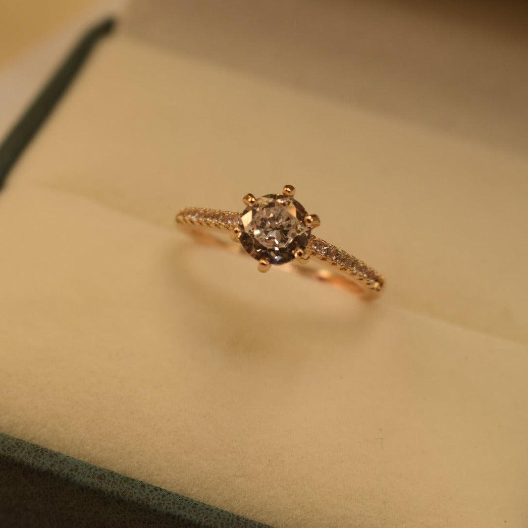 Unique Design Golden/Silver Stone Ring for Girls/Women