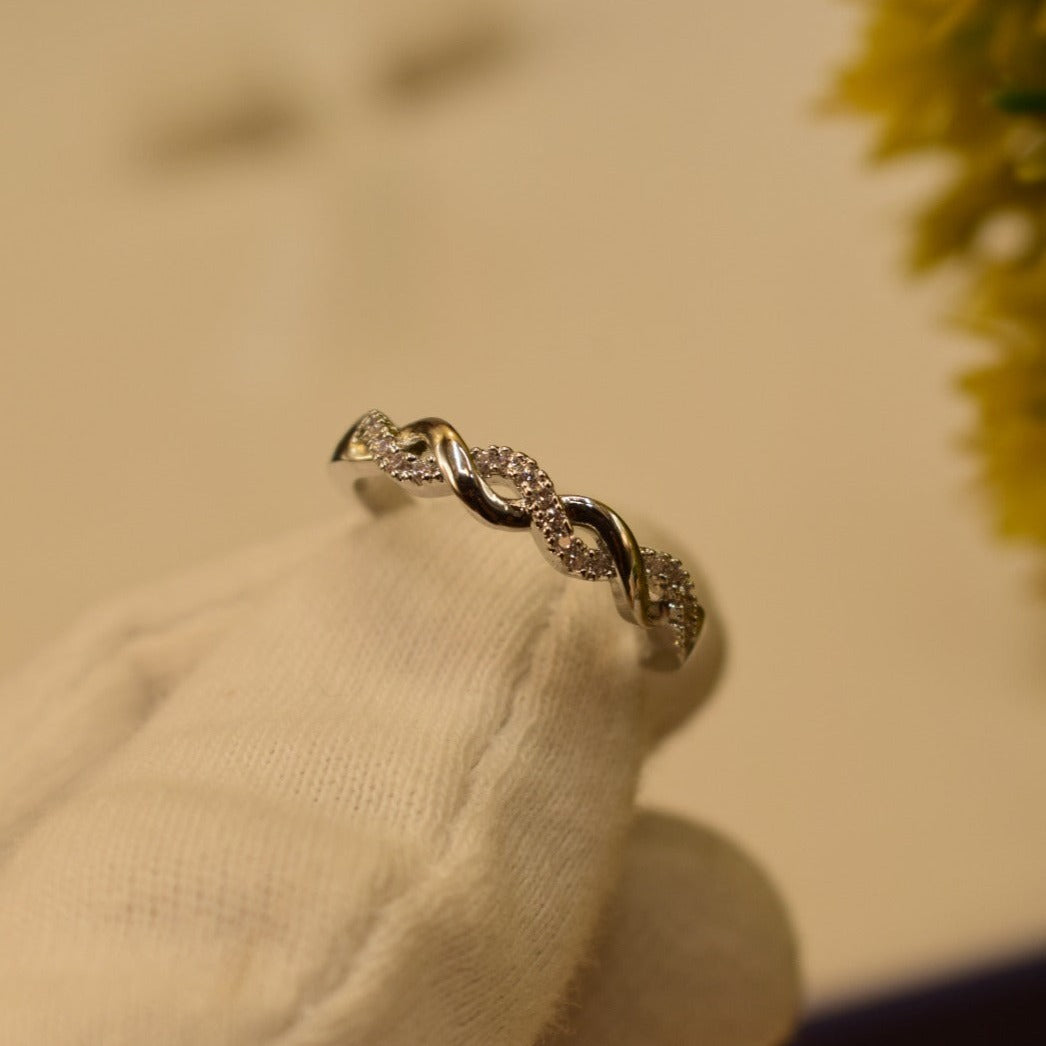 Elegant Design Golden/Silver Stone Gold Plated Ring for Girls/Women