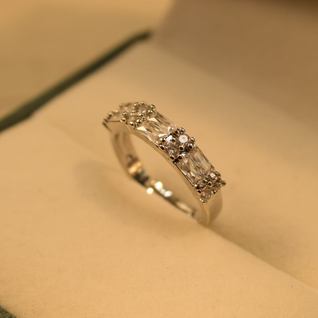 Elegant Design Real Stone Silver Ring for Girls/Women