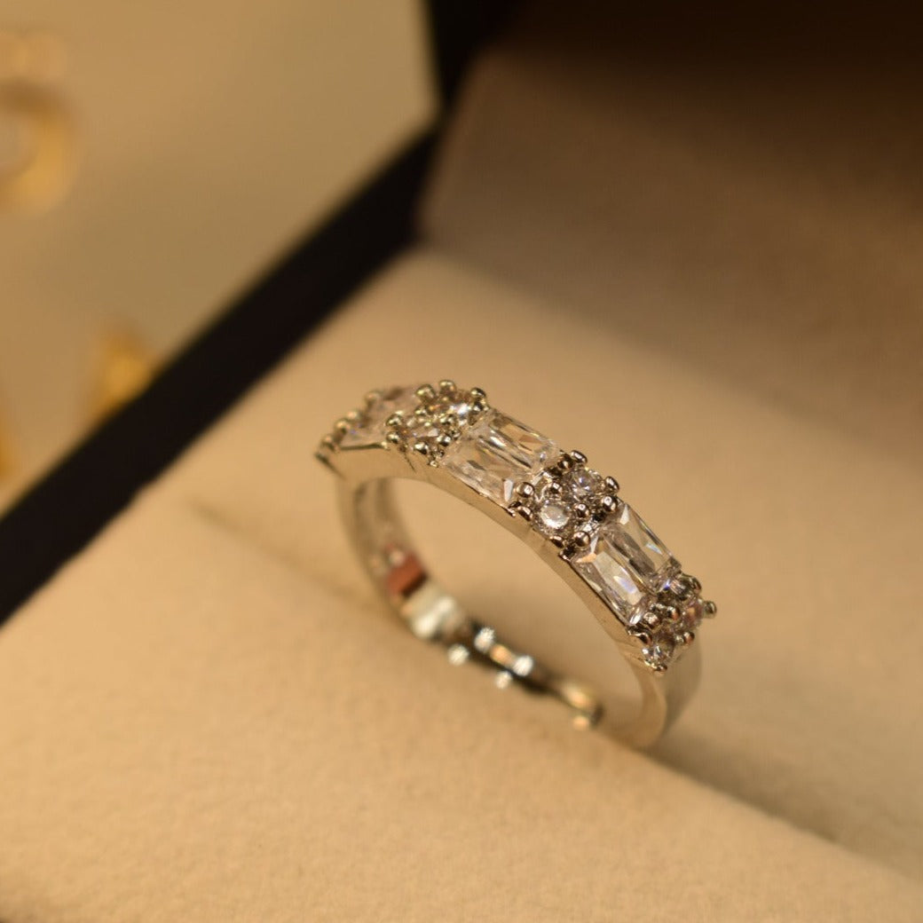 Elegant Design Real Stone Silver Ring for Girls/Women