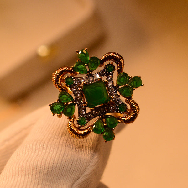 Charming Unique Design Gold Plated Real Stones Ring for Girls/Women