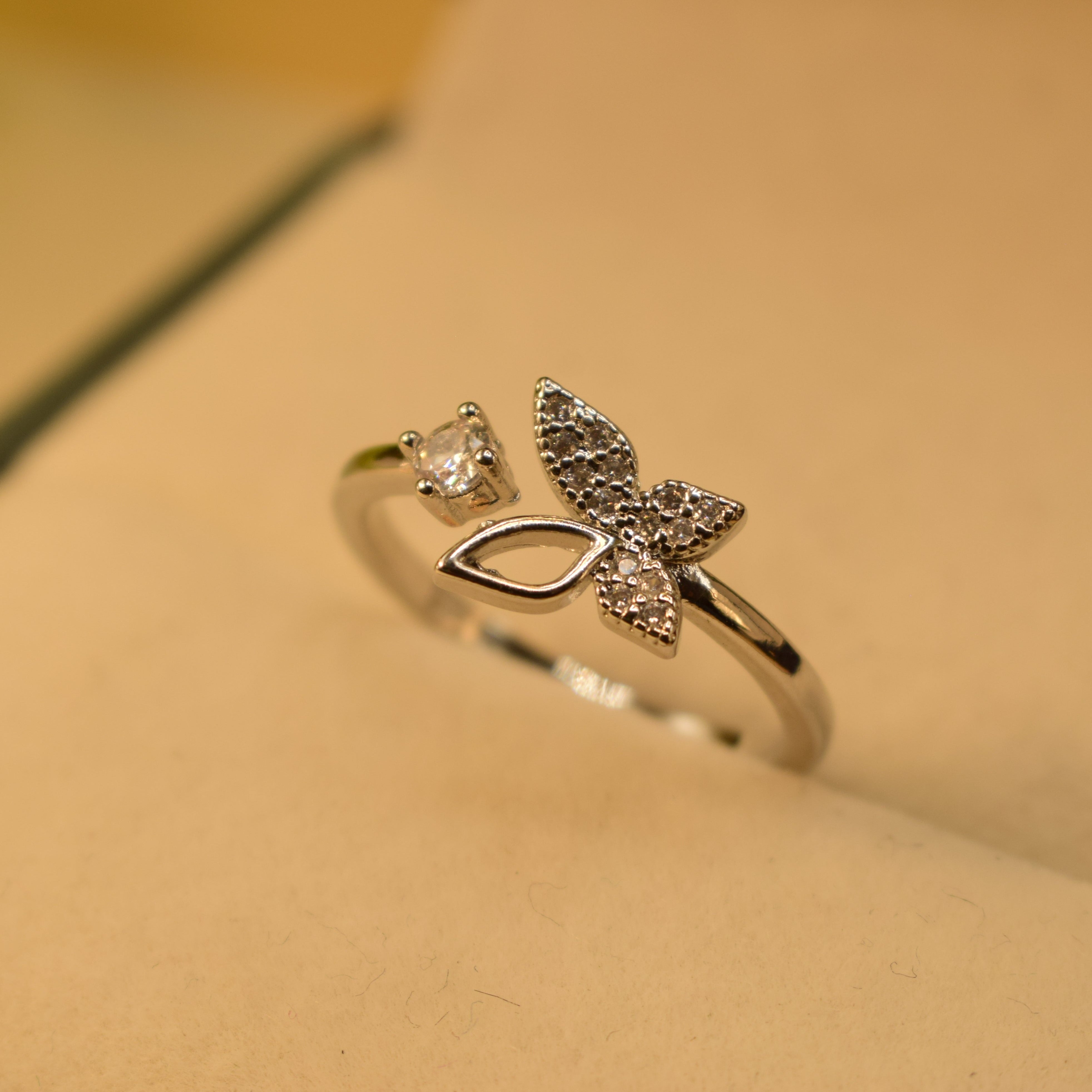 Elegant Design Real Stone Ring for Girls/Women