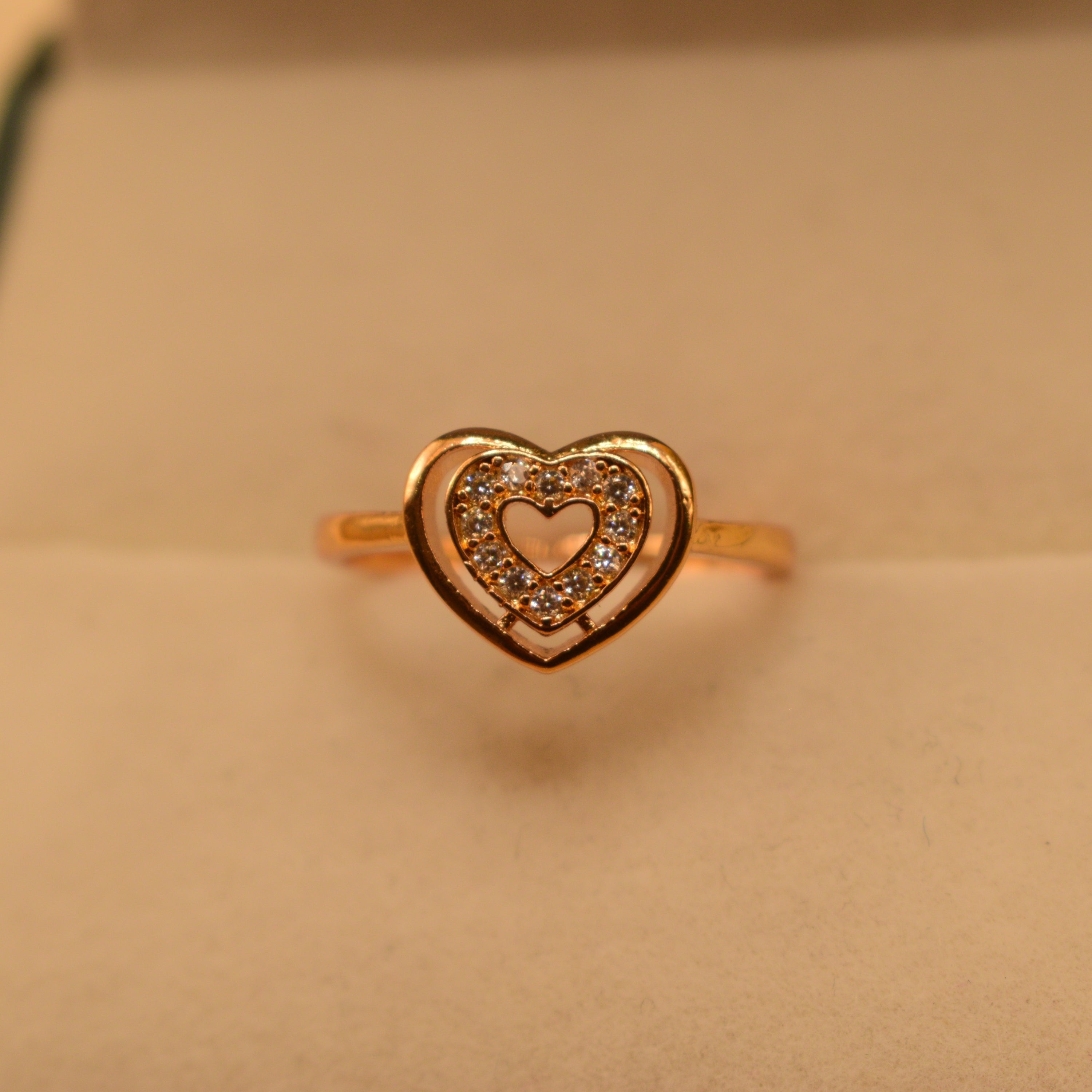 Heart Shaped Gold Plated Crystal Stones Ring for Girls/Women