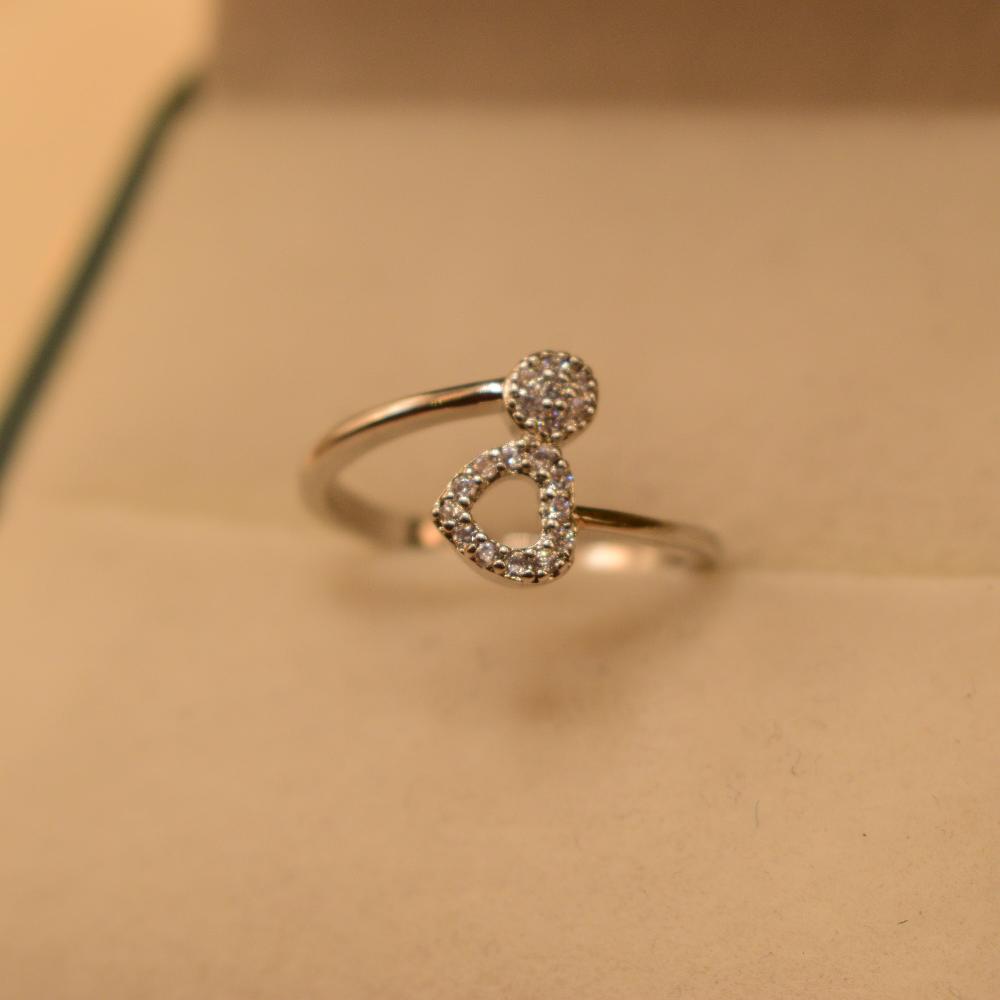 Beautiful Fancy Crystal Stones Silver Ring for Girls/Women