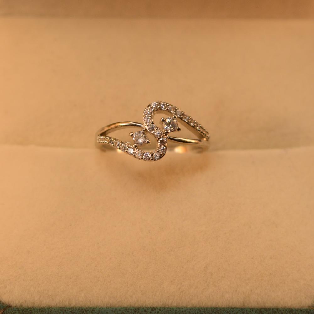 Gorgeous Unique Design Crystal Stones Silver Ring for Girls/Women