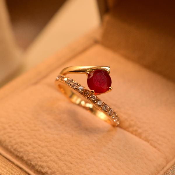 Gorgeous Unique Design Gold Plated Ring For Girls/Women