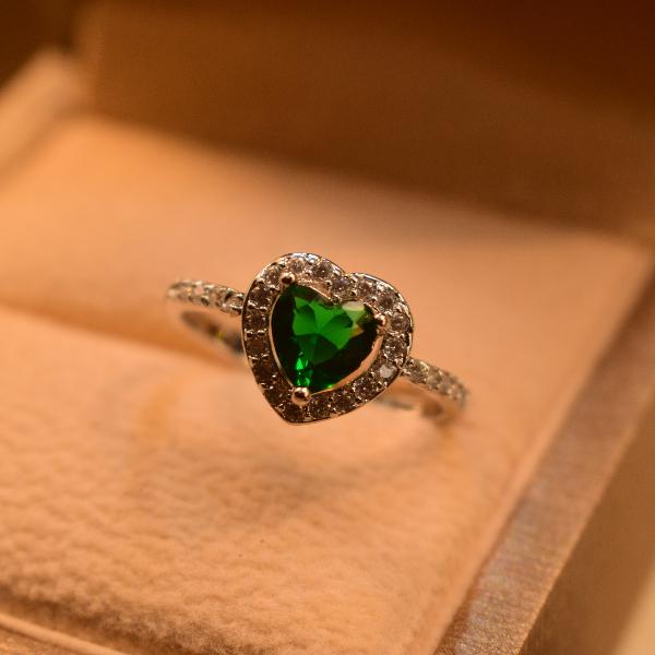 Elegant Heart Design Real Stones Silver Ring For Girls/Women