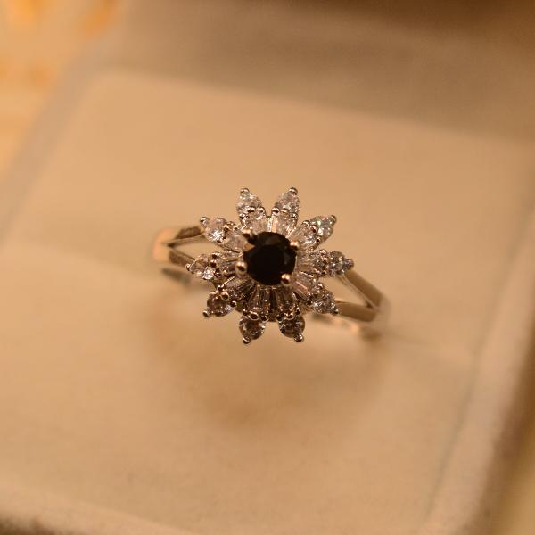 Luminous Flower Shaped Real Stones Silver Ring For Girls/Women