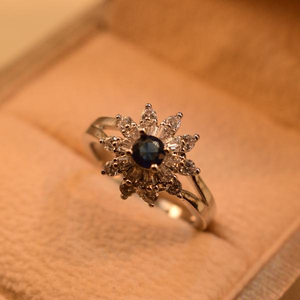 Luminous Flower Shaped Real Stones Silver Ring For Girls/Women