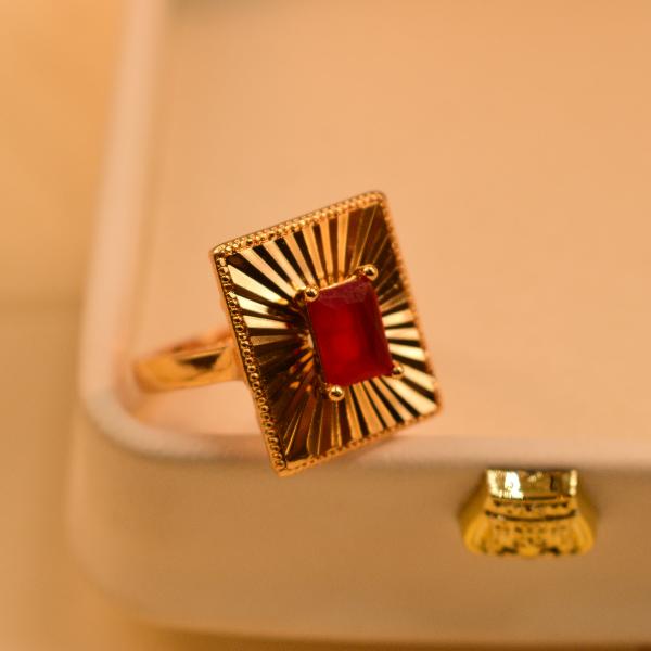 Stylish Design Big Stone Gold Plated Ring For Girls/Women