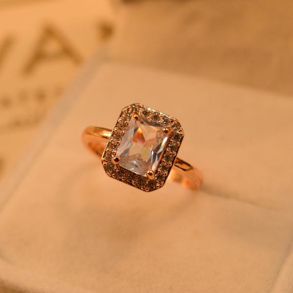 Glamorous Luminous Real Stone Gold Plated Ring For Girls/Women