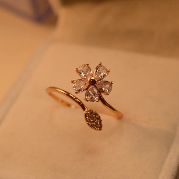 Stylish Flower Design Real Stone Gold Plated Ring For Girls/Women