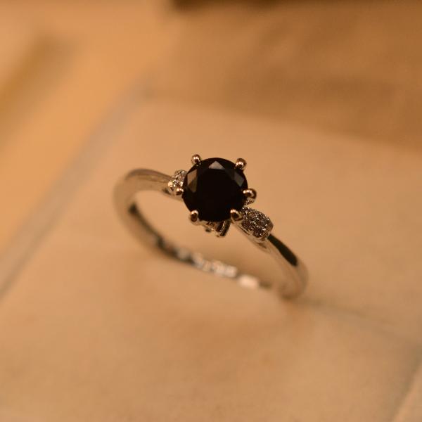 Beautiful Unique Design Real Stone Silver Ring For Girls/Women