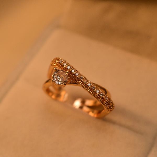 Glamorous Unique Design Real Stone Gold Plated Ring For Girls/Women