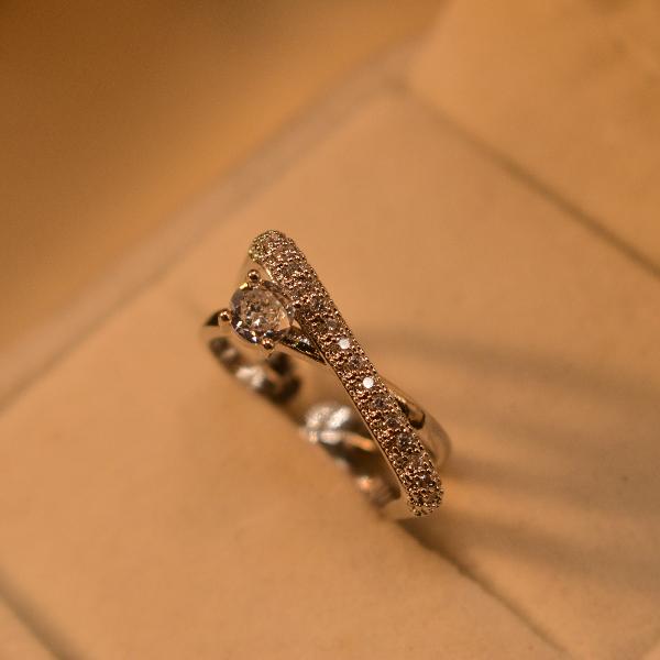 Beautiful Unique Design Real Stone Silver Ring For Girls/Women