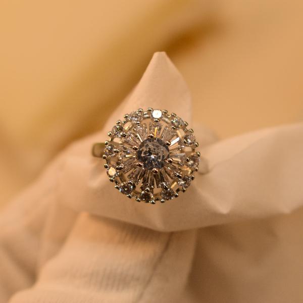 Glamorous Fancy Design Crystal Stones Ring For Girls/Women