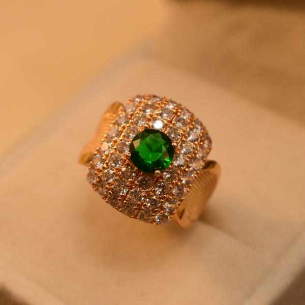 Stylish Design Crystal Stones Gold Plated Ring For Girls/Women
