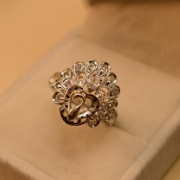 Luxury Fancy Crystal Stones Silver Ring For Girls/Women