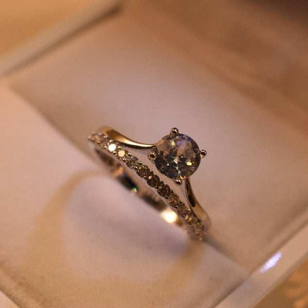 Luxury Design Silver Plated Real Stones Ring For Girls/Women