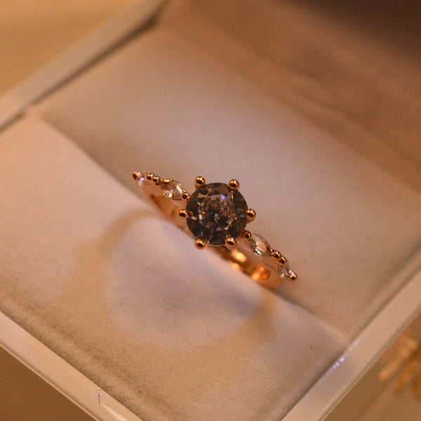Glamorous Design Gold Plated Real Stones Ring For Girls/Women