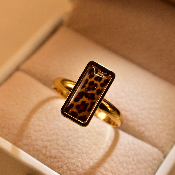 Dazzling Unique Design Gold Plated Ring For Girls/Women