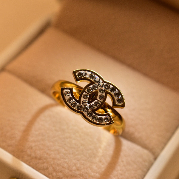 Gorgeous Unique Design Gold Plated Crystal Stones Ring For Girls/Women