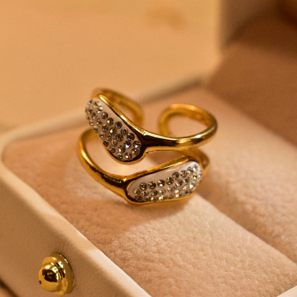 Glamorous Unique Design Gold Plated Crystal Stones Ring For Girls/Women