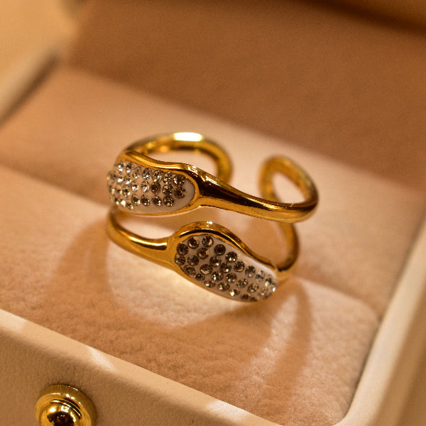 Glamorous Unique Design Gold Plated Crystal Stones Ring For Girls/Women