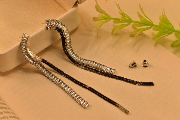 Glamorous Unique Design Silver Plated Real Stones Earrings For Girls/women