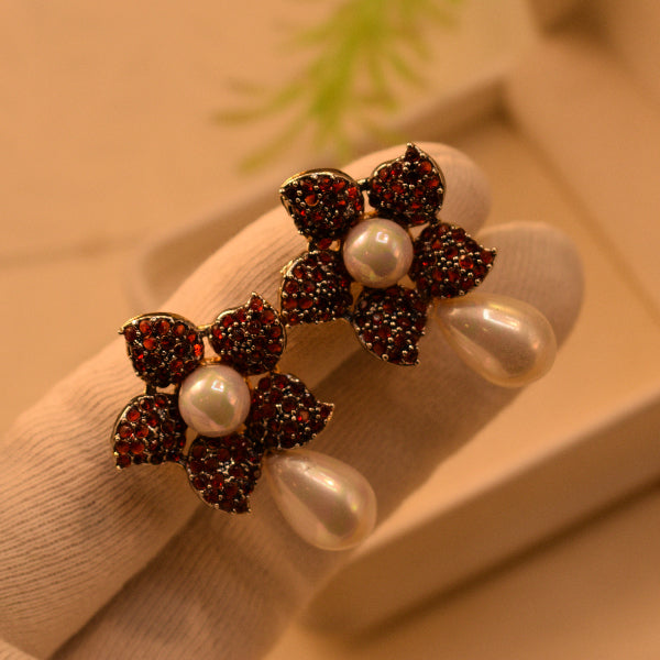 Beautiful Design Gold Plated Crystal Stones Earrings For Girls/women