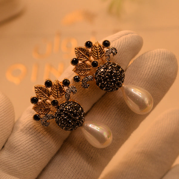 Gorgeous Design Gold Plated Crystal Stones Earrings For Girls/women