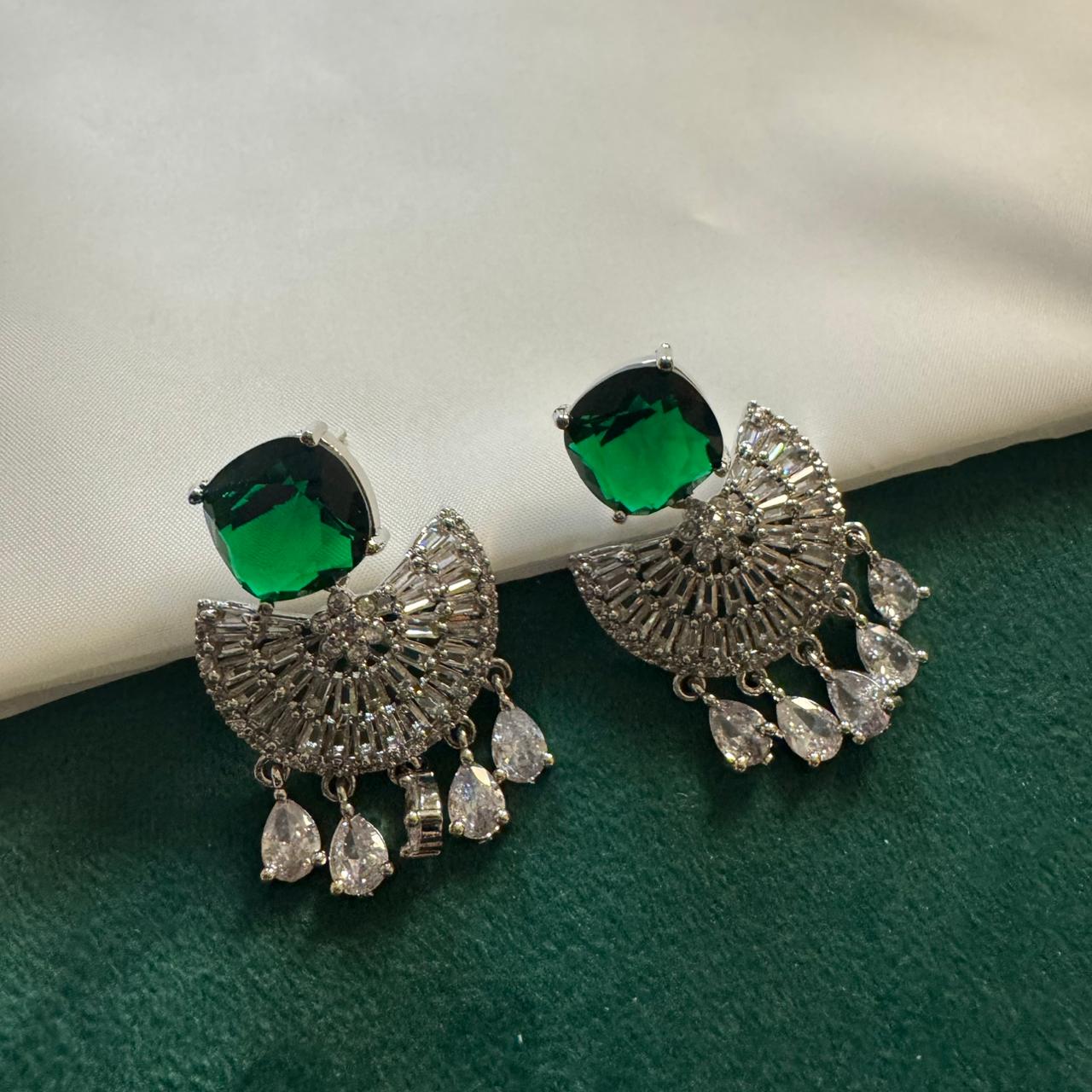 Elegant Design Silver Plated Crystal Stones Earrings For Girls/women