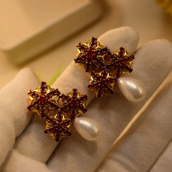 Sparkling Design Gold Plated Crystal Stones Earrings For Girls/women